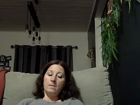 feline27 online show from November 28, 10:10 pm