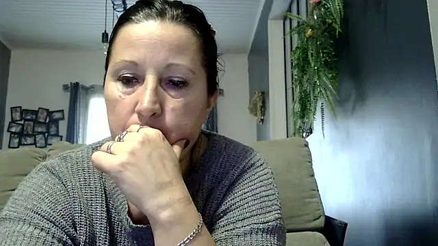 feline27 online show from January 17, 1:58 pm