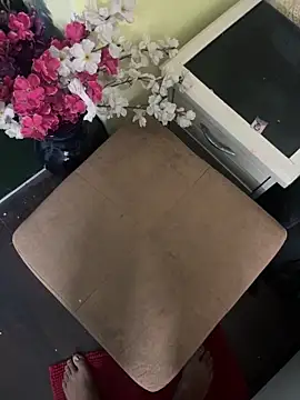 yourheroforfun online show from October 6, 6:30 pm