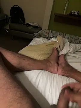 yourheroforfun online show from January 14, 7:50 pm