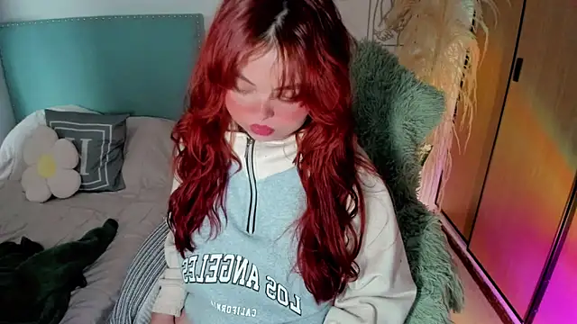 damn that booty online show from September 18, 1:25 pm
