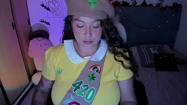 Snapshot of bigbooty-30 chatting on October 28, 11:25 pm bigbooty-30 online show from October 28, 11:25 pm