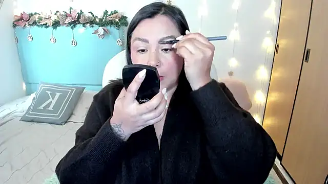 bigbooty-30 online show from January 14, 1:15 pm