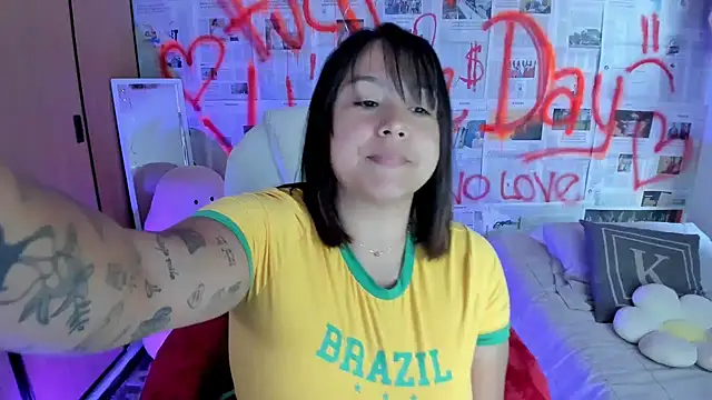 bigbooty-30 online show from February 17, 11:55 am