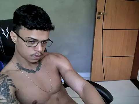 Gust027 online show from April 14, 1:27 pm