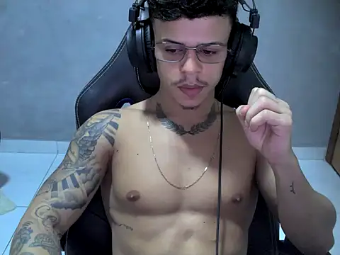 Gust027 online show from April 15, 3:45 am