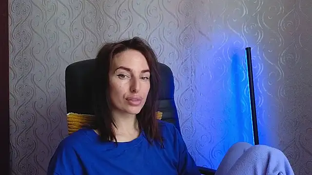 xx adrihanna xx online show from June 1, 6:13 am