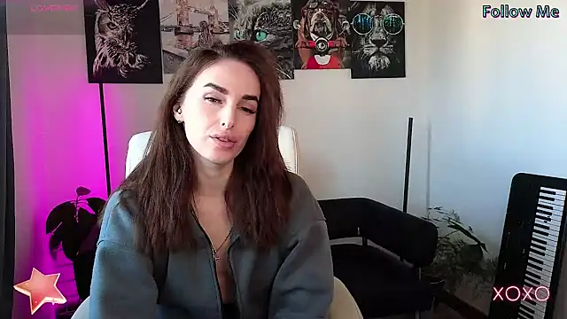 Snapshot of xx_adrihanna_xx chatting on February 13, 10:23 am xx adrihanna xx online show from February 13, 10:23 am