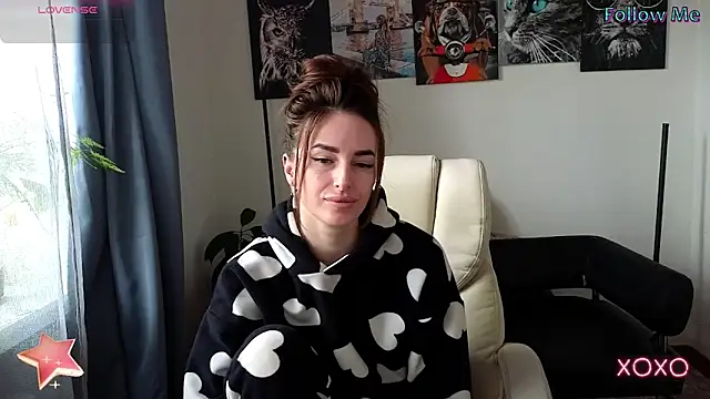 Snapshot of xx_adrihanna_xx chatting on March 15, 7:53 am xx adrihanna xx online show from March 15, 7:53 am