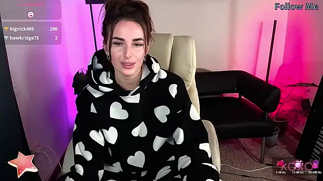 Snapshot of xx_adrihanna_xx chatting on March 12, 9:13 pm xx adrihanna xx online show from March 12, 9:13 pm