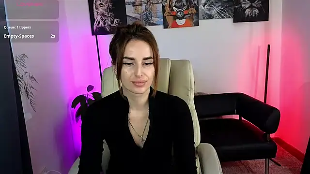 Snapshot of xx_adrihanna_xx chatting on March 14, 3:36 pm xx adrihanna xx online show from March 14, 3:36 pm