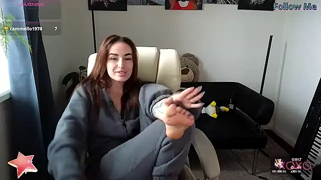 Snapshot of xx_adrihanna_xx chatting on March 18, 6:28 am xx adrihanna xx online show from March 18, 6:28 am