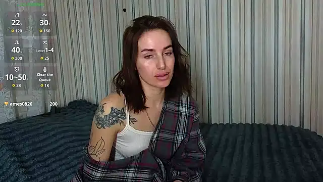 xx adrihanna xx online show from February 5, 8:15 pm