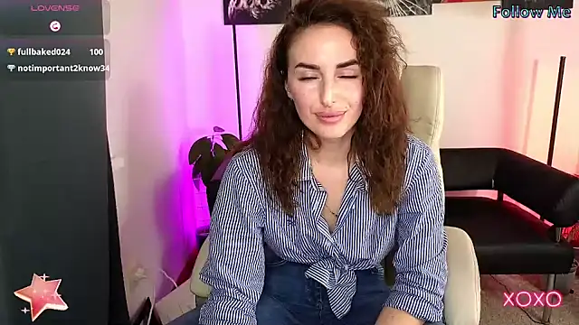 Snapshot of xx_adrihanna_xx chatting on February 25, 3:09 pm xx adrihanna xx online show from February 25, 3:09 pm