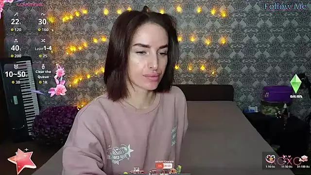 Snapshot of xx_adrihanna_xx chatting on October 17, 1:24 pm xx adrihanna xx online show from October 17, 1:24 pm