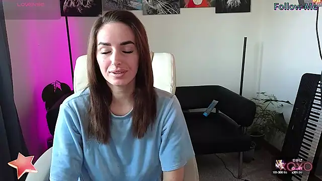 Snapshot of xx_adrihanna_xx chatting on February 28, 6:21 am xx adrihanna xx online show from February 28, 6:21 am