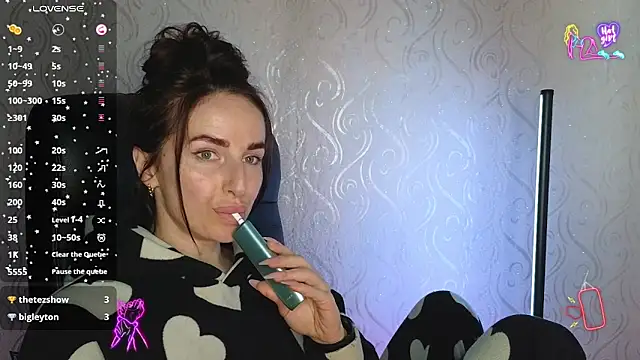 xx adrihanna xx online show from May 19, 4:36 pm
