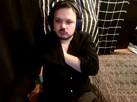 Snapshot of Bebemickey75 chatting on March 12, 2:09 am Bebemickey75 online show from March 12, 2:09 am