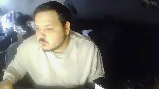 Snapshot of Bebemickey75 chatting on October 18, 12:51 pm Bebemickey75 online show from October 18, 12:51 pm