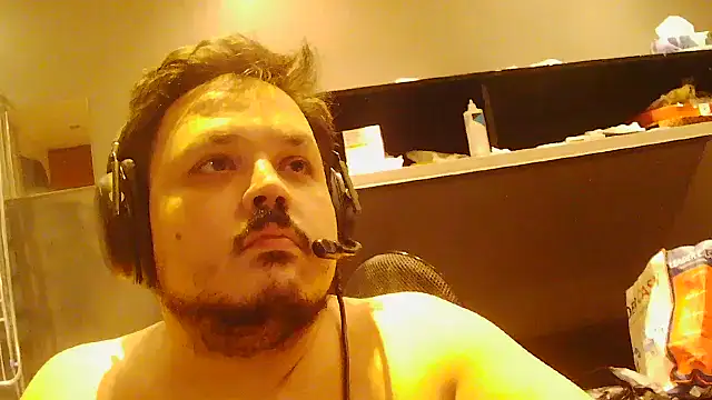 Snapshot of Bebemickey75 chatting on November 1, 5:29 pm Bebemickey75 online show from November 1, 5:29 pm