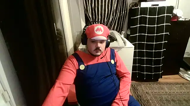 Snapshot of Bebemickey75 chatting on March 15, 11:50 pm Bebemickey75 online show from March 15, 11:50 pm