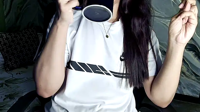 Snapshot of Sima--Roy chatting on November 26, 7:25 pm Sima--Roy online show from November 26, 7:25 pm