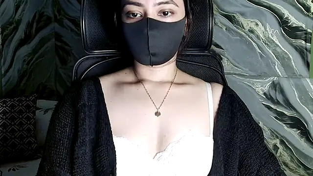 Snapshot of Sima--Roy chatting on December 4, 5:23 pm Sima--Roy online show from December 4, 5:23 pm