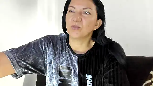 Snapshot of Angelblue_ chatting on October 8, 2:51 pm Angelblue online show from October 8, 2:51 pm