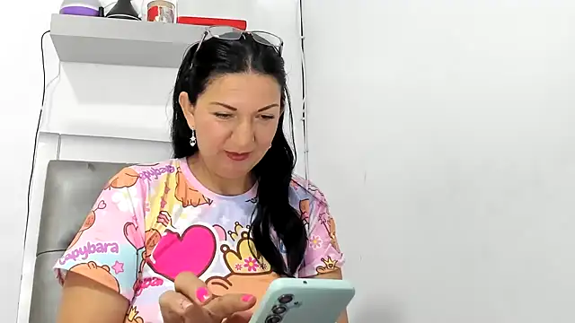 Snapshot of Angelblue_ chatting on October 20, 2:28 pm Angelblue online show from October 20, 2:28 pm