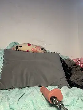 Snapshot of coral1727 chatting on November 4, 11:41 pm coral1727 online show from November 4, 11:41 pm