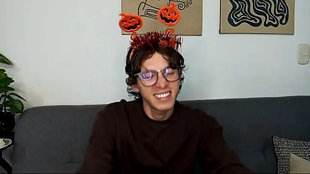 Norehg online show from October 17, 11:28 pm