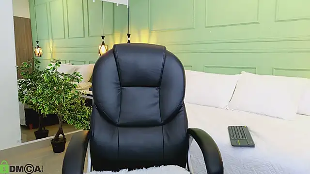 kataliina   online show from March 11, 11:59 am