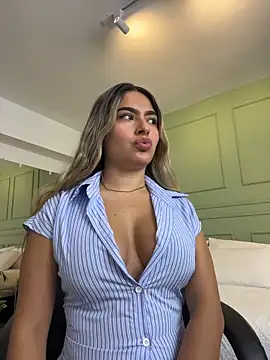 Snapshot of kataliina__ chatting on May 22, 12:03 pm kataliina online show from May 22, 12:03 pm