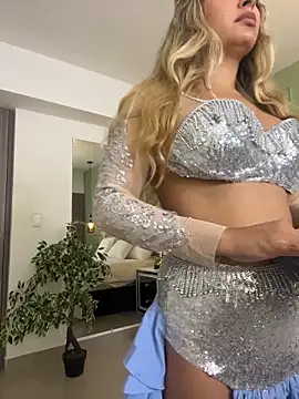 Snapshot of kataliina__ chatting on May 17, 11:54 am kataliina online show from May 17, 11:54 am
