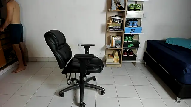 imtonny19 online show from December 22, 11:27 pm