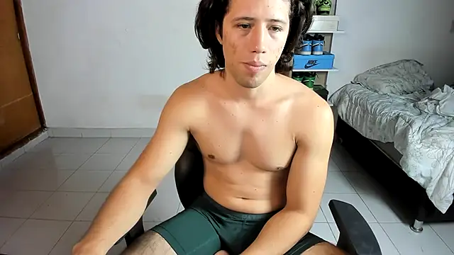 imtonny19 online show from January 8, 2:39 am