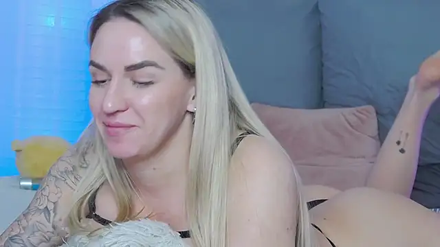 SofiJames online show from March 16, 9:38 am