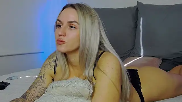 SofiJames online show from November 4, 6:50 am