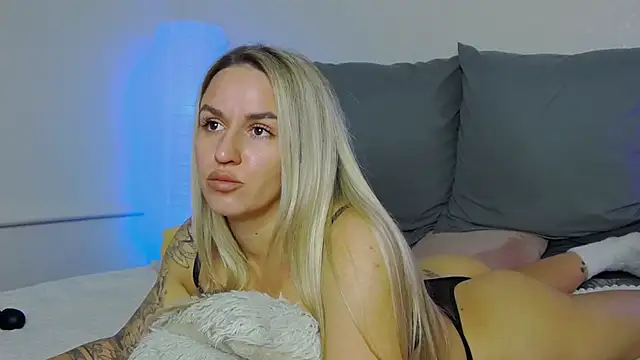 SofiJames online show from October 24, 6:56 am