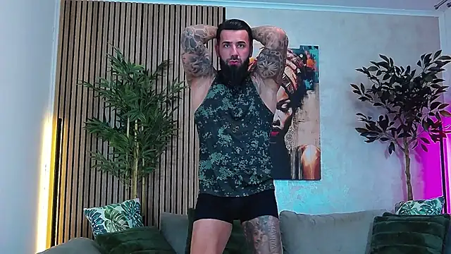 masterkingofmusclee online show from April 16, 9:50 pm