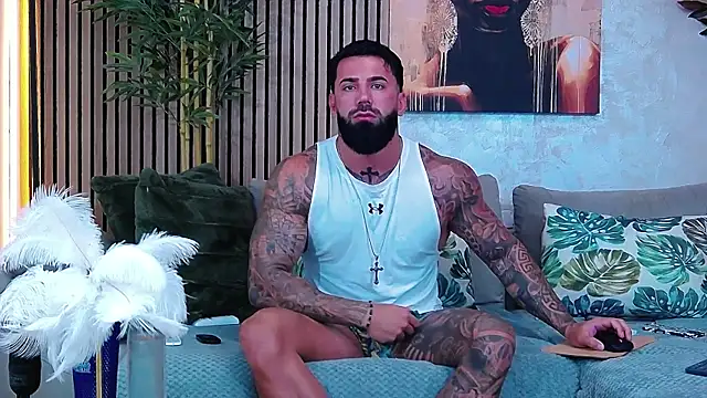 masterkingofmusclee online show from June 15, 8:36 am