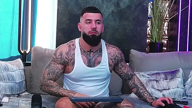 masterkingofmusclee online show from February 20, 9:11 am