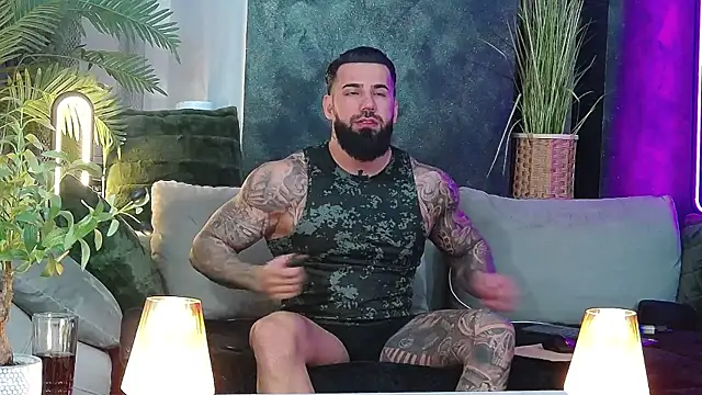 masterkingofmusclee online show from March 19, 9:26 pm