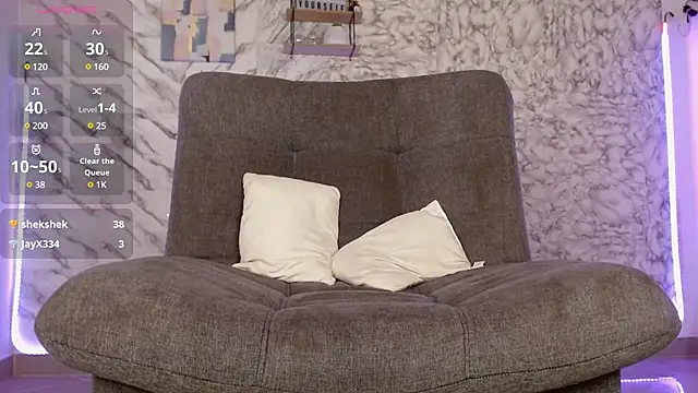 VALERIADREMS online show from February 4, 9:20 pm