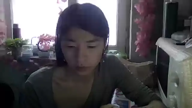 CarlyJoy online show from November 29, 10:37 am