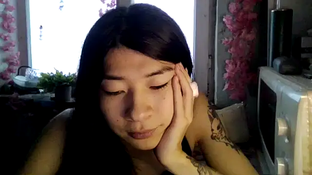 CarlyJoy online show from January 7, 11:48 am