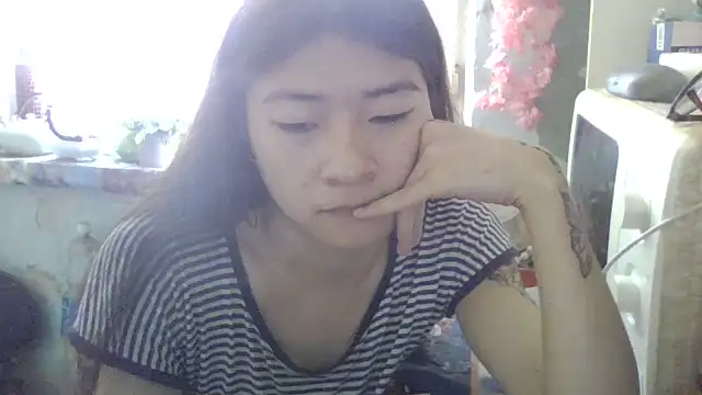 CarlyJoy online show from June 23, 11:08 am