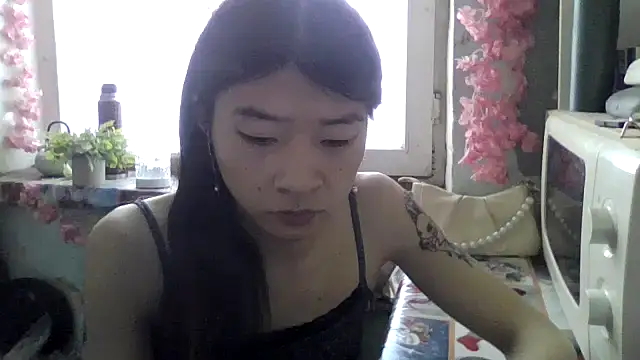 CarlyJoy online show from March 4, 10:56 am