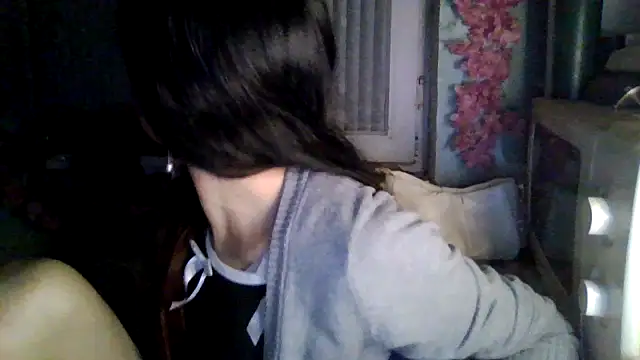 CarlyJoy online show from February 1, 2:04 pm