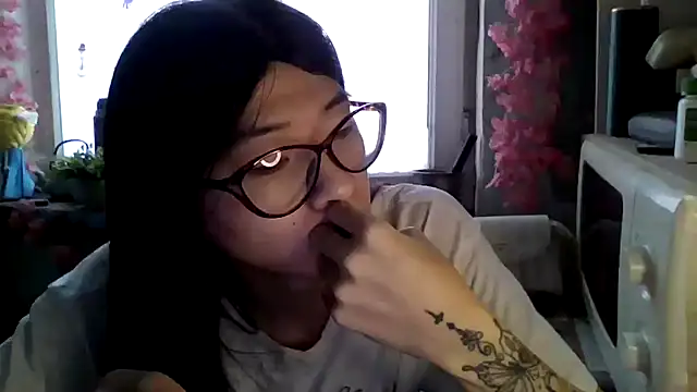 CarlyJoy online show from March 19, 12:38 pm